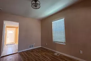 218 Polk St, Pueblo, CO 81004 - Photo 5