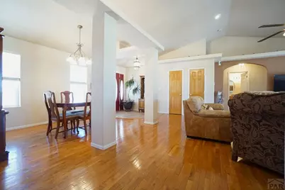 461 E Fredonia Dr, Pueblo, CO 81007 - Photo 7