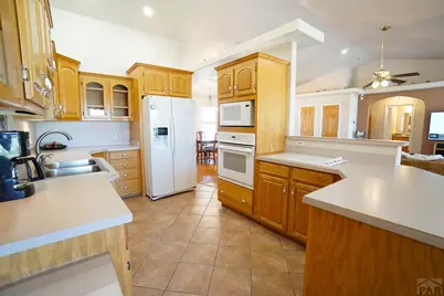 461 E Fredonia Dr, Pueblo, CO 81007 - Photo 17