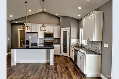 697 E Cabaret Dr, Pueblo West, CO 81007 - Photo 7
