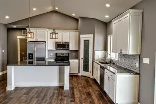 697 E Cabaret Dr, Pueblo West, CO 81007 - Photo 7