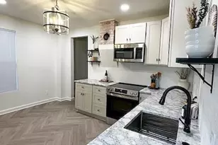 402 Barnes Ave, La Junta, CO 81050 - Photo 3