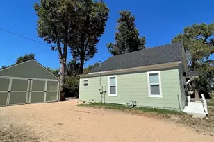 402 Barnes Ave, La Junta, CO 81050 - Photo 25