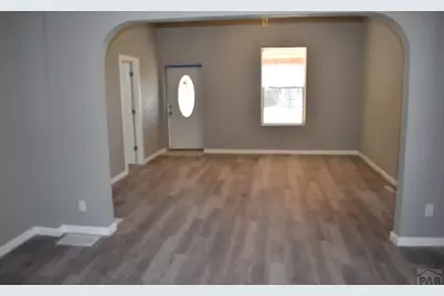 309 Lincoln Ave, La Junta, CO 81050 - Photo 3