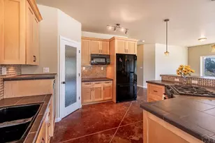 7120 Salt Creek Rd, Pueblo, CO 81004 - Photo 17