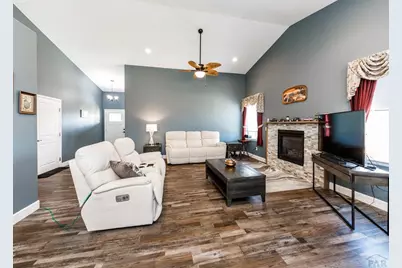 288 S Wiggins Dr, Pueblo West, CO 81007 - Photo 7