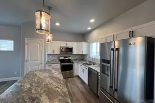 3734 Raccoon Ln, Pueblo, CO 81005 - Photo 7