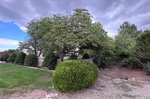 212 Bridle Trail, Pueblo, CO 81005 - Photo 15