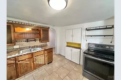 2810 Cedar Ave, Pueblo, CO 81004 - Photo 5