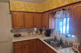 901 San Juan Ave, La Junta, CO 81050 - Photo 15