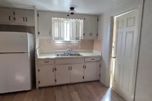 307 W Cedar St, Lamar, CO 81052 - Photo 5