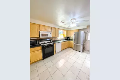 1322 Lincoln Ave, La Junta, CO 81050 - Photo 7