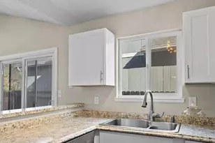 4511 Sunnyhill Dr, Colorado Springs, CO 80916 - Photo 11