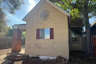 1027 E Abriendo Ave, Pueblo, CO 81004 - Photo 27