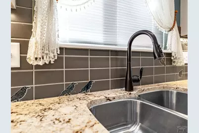 803 Thorncrest Dr, Pueblo, CO 81005 - Photo 11