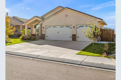 803 Thorncrest Dr, Pueblo, CO 81005 - Photo 3