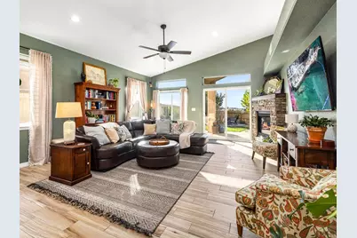 803 Thorncrest Dr, Pueblo, CO 81005 - Photo 13