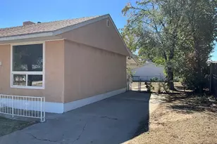 72 Hanson Ln, Pueblo, CO 81001 - Photo 3