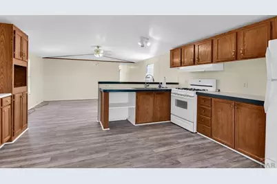 3981 Rock Creek Rd, Pueblo, CO 81005 - Photo 5