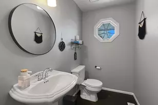 204 Bridle Trail, Pueblo, CO 81005 - Photo 9