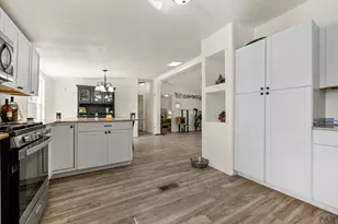 979 S Dawnview Dr, Pueblo West, CO 81007 - Photo 9