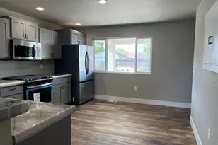 522 Columbia Ave, Swink, CO 81077 - Photo 7
