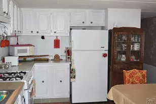 211 S Jackson Ave, Walsenburg, CO 81089 - Photo 13