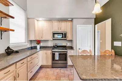 4720 Desert Candle Dr, Pueblo, CO 81001 - Photo 13