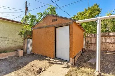 937 Spruce St, Pueblo, CO 81004 - Photo 23