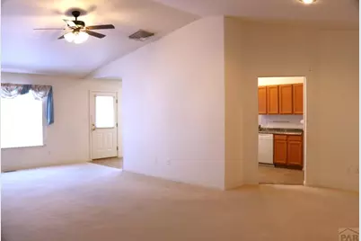 20 Nona Brooks Ct #B, Pueblo, CO 81005 - Photo 9