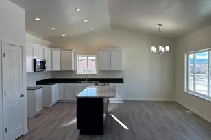 23 S Fairknoll Dr, Pueblo West, CO 81007 - Photo 7