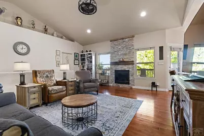 1507 Lynn Meadows Dr, Pueblo, CO 81005 - Photo 3