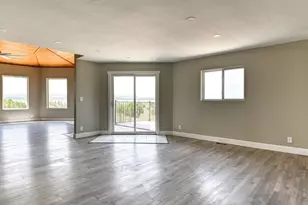 6808 Greenhorn Creek Dr, Pueblo, CO 81004 - Photo 7