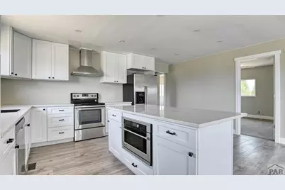 6808 Greenhorn Creek Dr, Pueblo, CO 81004 - Photo 13