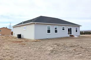 295 W Acorn Dr, Pueblo West, CO 81007 - Photo 35