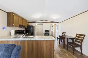 2412 Kara Ct, Pueblo, CO 81004 - Photo 7