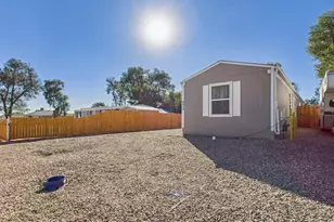 2412 Kara Ct, Pueblo, CO 81004 - Photo 3