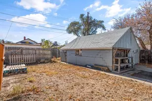 1218 E 7th St, Pueblo, CO 81001 - Photo 37