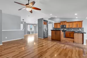 2327 Crestwood Ln, Pueblo, CO 81008 - Photo 11