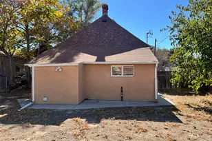 1111 E 6th St, Pueblo, CO 81001 - Photo 5