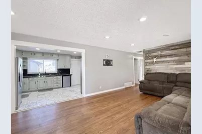 1706 Hollywood Dr, Pueblo, CO 81005 - Photo 13
