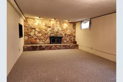 2 Vassar, Pueblo, CO 81005 - Photo 33