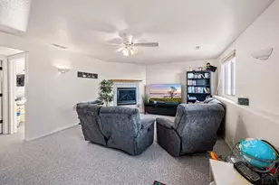 288 W Calle De Camelia Dr, Pueblo West, CO 81007 - Photo 17