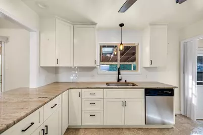 24 Drake St, Pueblo, CO 81005 - Photo 11