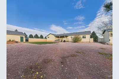 1253 N Stratton Dr, Pueblo West, CO 81007 - Photo 39