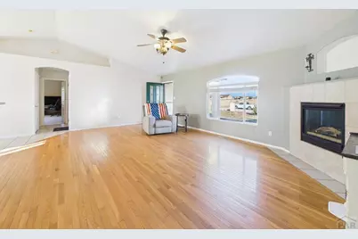 1253 N Stratton Dr, Pueblo West, CO 81007 - Photo 7