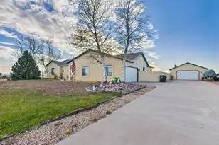 1253 N Stratton Dr, Pueblo West, CO 81007 - Photo 1