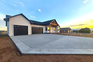 1350 W Carrizo Springs Ave, Pueblo West, CO 81007 - Photo 3