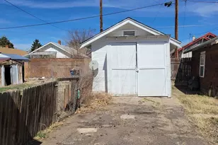 1213 E 11th St, Pueblo, CO 81001 - Photo 17