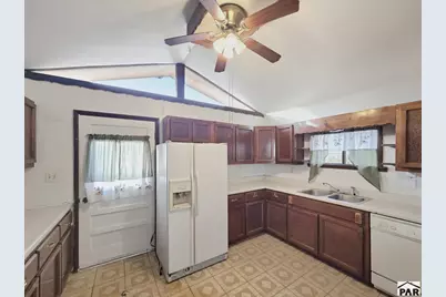 415 9th St, Las Animas, CO 81054 - Photo 3
